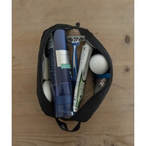 RAW TRAVEL KIT STEALTH POUCH PENTAGON