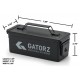 Μεταλλική αδιάβροχη θήκη γυαλιών Gatorz Ammo Can Case σε σχέδιο κουτιού πυρομαχικών. Διαθέτει αφαιρούμενο αφρώδες υλικό για απόλυτη προστασία των γυαλιών Gatorz