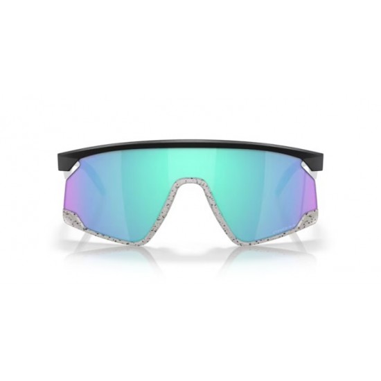 Γυαλιά Ηλίου Oakley BXTR Matte Black / Prizm Sapphire Γυαλιά Ηλίου Oakley BXTR OO9280 928003. Lifestyle σκελετός O-Matter™ σε ματ μαύρο με λευκές λεπτομέρειες & φακούς Prizm Sapphire