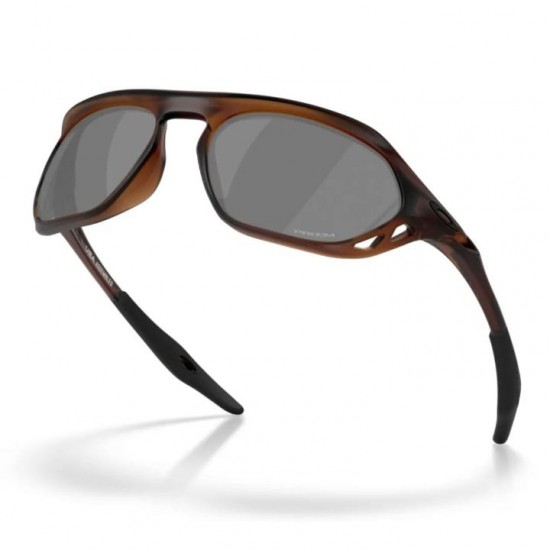 Γυαλιά Ηλίου Oakley Cage Jacket Matte Rootbeer / Prizm Black Oakley Cage Jacket Matte Rootbeer με φακούς Prizm Black αθλητικά γυαλιά ηλίου (OO9537-0461). Σκελετός O-Matter, πλαϊνοί αεραγωγοί & Unobtainium