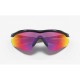 Γυαλιά Ηλίου Oakley M2 Frame XL Polished Black / Prizm Road Γυαλιά Ηλίου Oakley M2 Frame XL OO9343 934308. Μαύρος σκελετός με κόκκινους βραχίονες, εξειδικευμένοι φακοί Prizm Road, σχεδιασμός μάσκας XL & προστασία UV