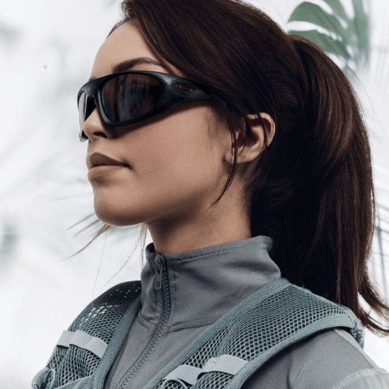 Prizm Sunglasses – Oakley Neoforma 100 Thieves Collection Oakley Neoforma Sunglasses with O-Matter™ 100t Matte Black frame and Prizm Tungsten lenses for enhanced contrast.