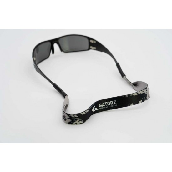 Αθλητικό κορδόνι συγκράτησης γυαλιών Gatorz Sport Eyewear Retention Strap (SKU: GZ-80-042) σε μαύρο/γκρι χρώμα. Μήκος 42cm, ιδανικό για αθλητικές & outdoor δραστηριότητες