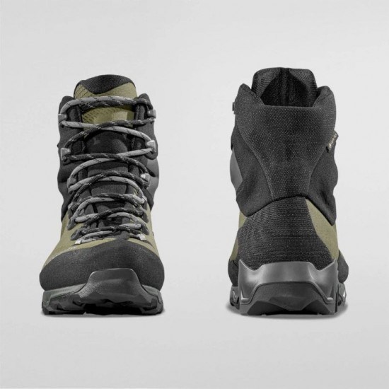 Ανδρικά Μποτάκια Πεζοπορίας La Sportiva Aequilibrium Trek GTX Ανδρικά αδιάβροχα μποτάκια trekking La Sportiva Aequilibrium Trek GTX. Με μεμβράνη Gore-Tex, σόλα Vibram & ενδιάμεση σόλα PU για βαριά φορτία