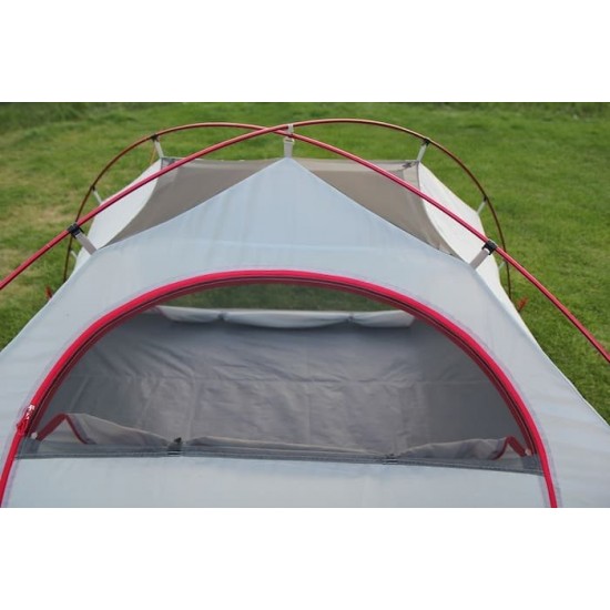 Σκηνή Trimm Thunder D - 4 Εποχών 3 Ατόμων 3.3kg Trimm Thunder D Ανθεκτικό αντίσκηνο 4 εποχών για 3 άτομα. Σκελετός αλουμινίου Dural 7001 T6, αδιαβροχοποίηση 4.000mm/10.000mm & 2 είσοδοι